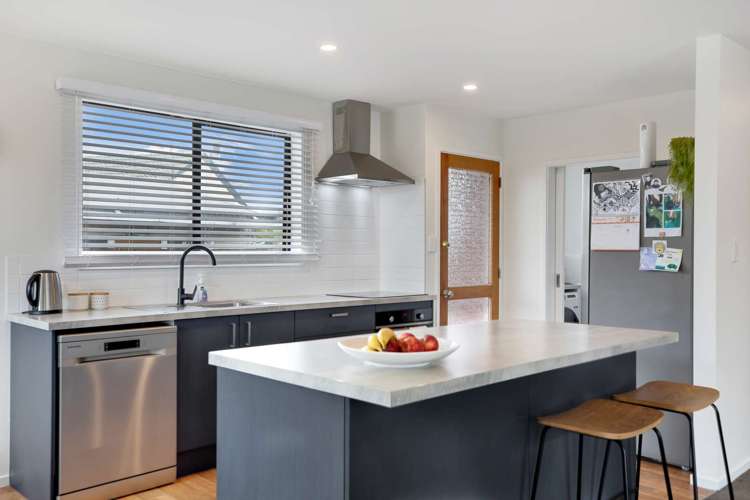 4 Roydon Drive Templeton_9