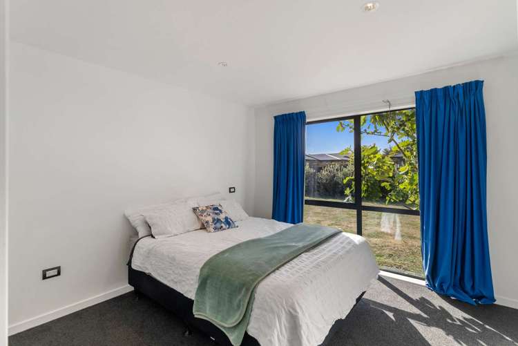 5a Malory Way Rolleston_14