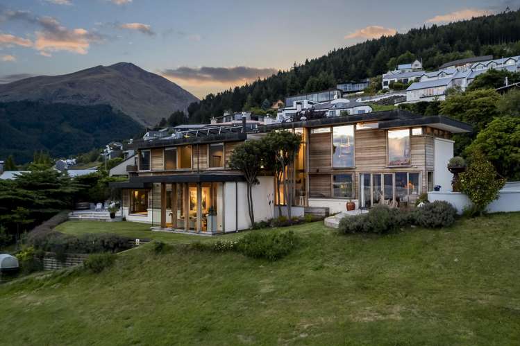 27 Edinburgh Drive Queenstown_25