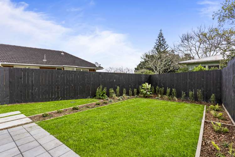 10/82 East Coast Road Milford_5