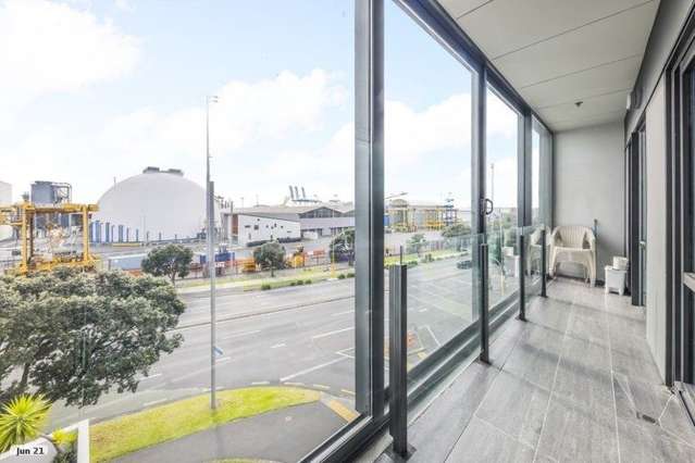 327/8 Dockside Lane Auckland Central_1