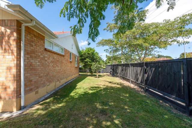 Renovated Brick Home- Central Heating