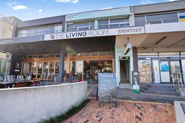 Opportunity on a plate in Devonport