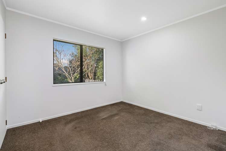 144 Parkhurst Road Parakai_11