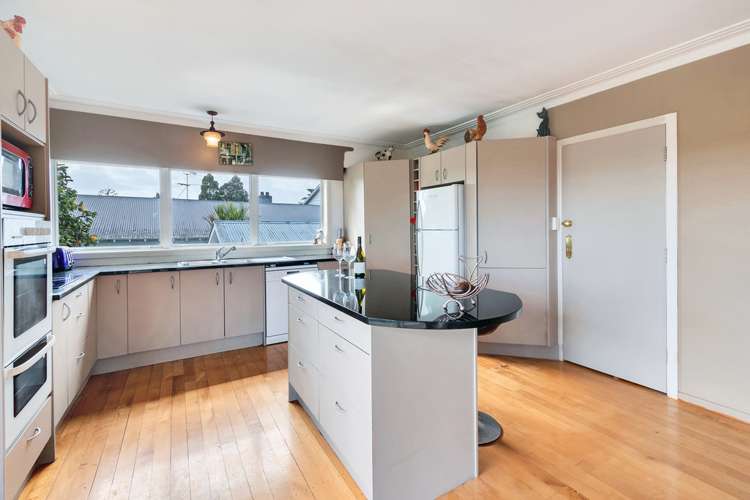 46 Clark Road Pahurehure_4