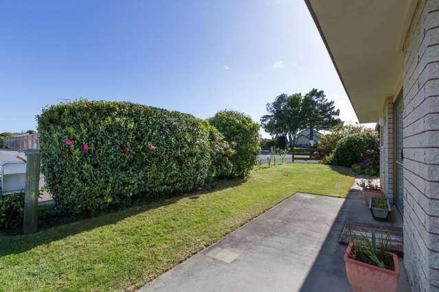 24 Sunny Bay Road Matua_4