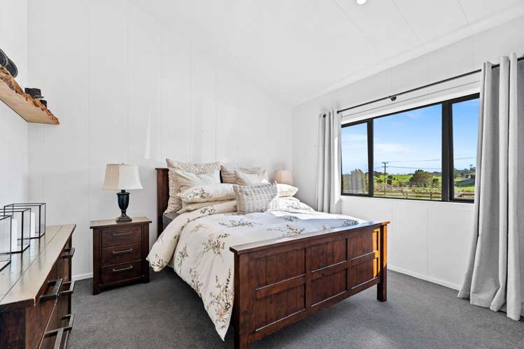 8 Paparoa Road Mangapai_14