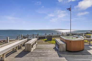 417 Thames Coast Road SH25_4