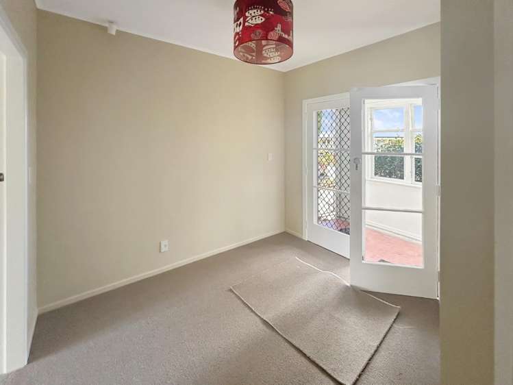 17 Opaki Road 10754_7