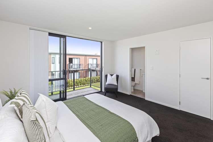 17/17 Bunyan Street Waltham_12