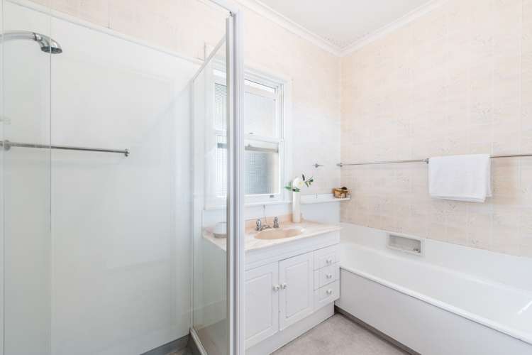 69 Willerton Avenue New Lynn_11