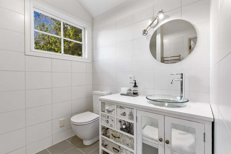 1 Alma Street Northcote Point_12