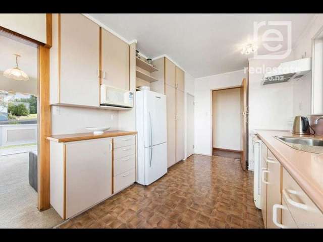 Charming Family Home in New Windsor