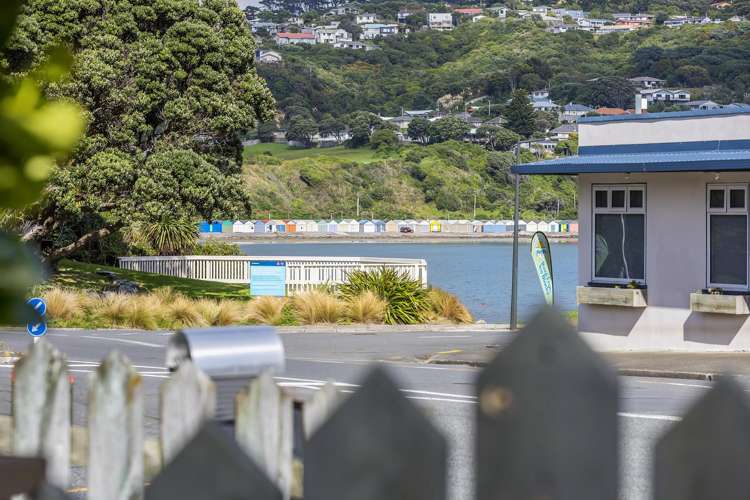 2/4 Richard Street Titahi Bay_21