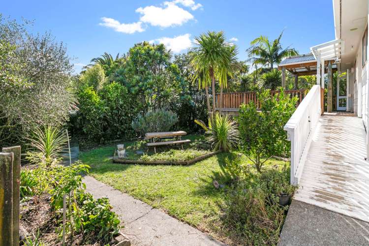 14 George Herring Place Glen Eden_14