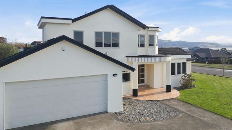 1 Stafford Rise Owhata_23