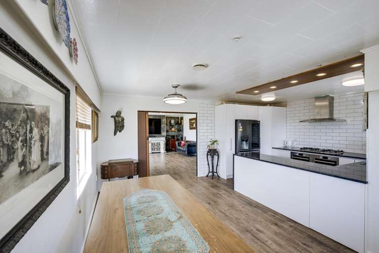 43 North Shore Road Whirinaki_15