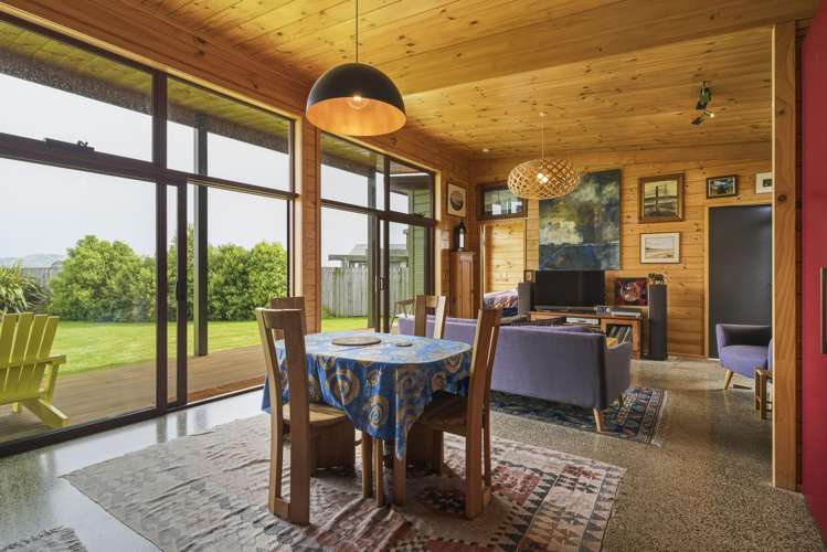 1241 Coast Road Karitane_7