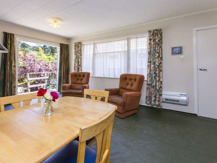 49 Blue Mountains Road Pinehaven_16