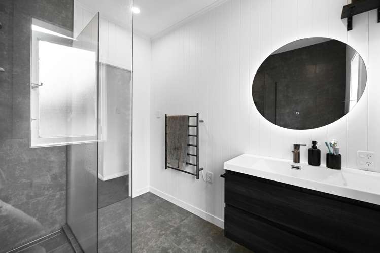 12 Tui Avenue Forest Lake_11