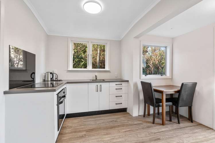 1 Luss Road Company Bay_5