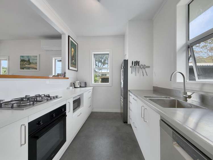 50 Wairere Road Wainui Beach_16