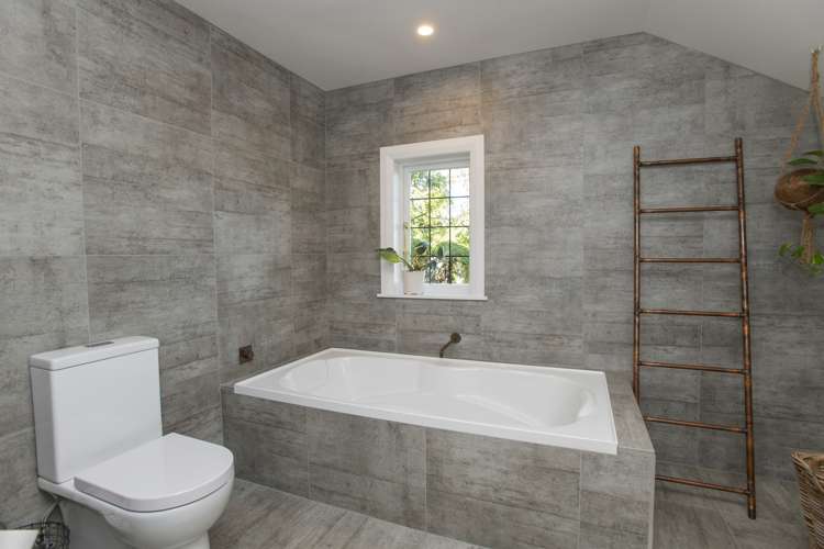 1 Riverside Road Whataupoko_8