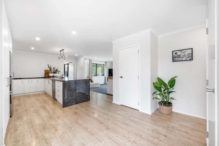 11 Riverboat Lane Helensville_5