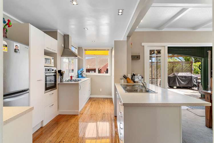 1/18 Reid Road New Lynn_6