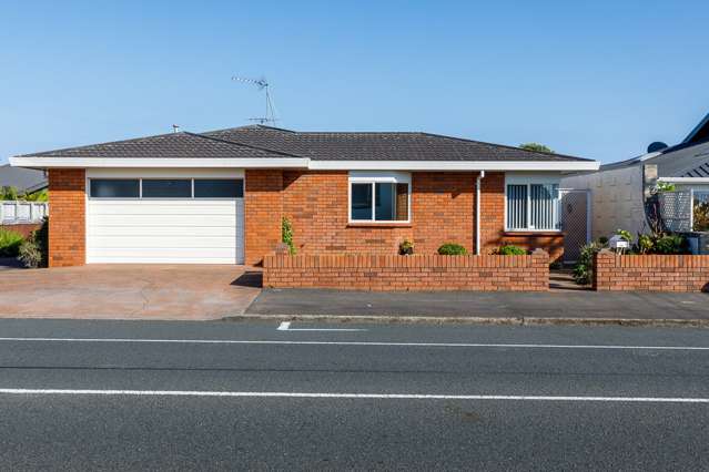 16 Tukapa Street Westown_4