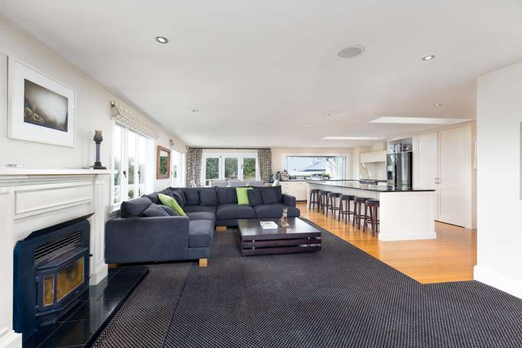 378 Suffolk Road Stoke_3