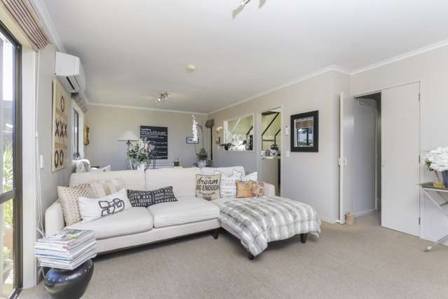 2/86 Riddell Road Glendowie_3