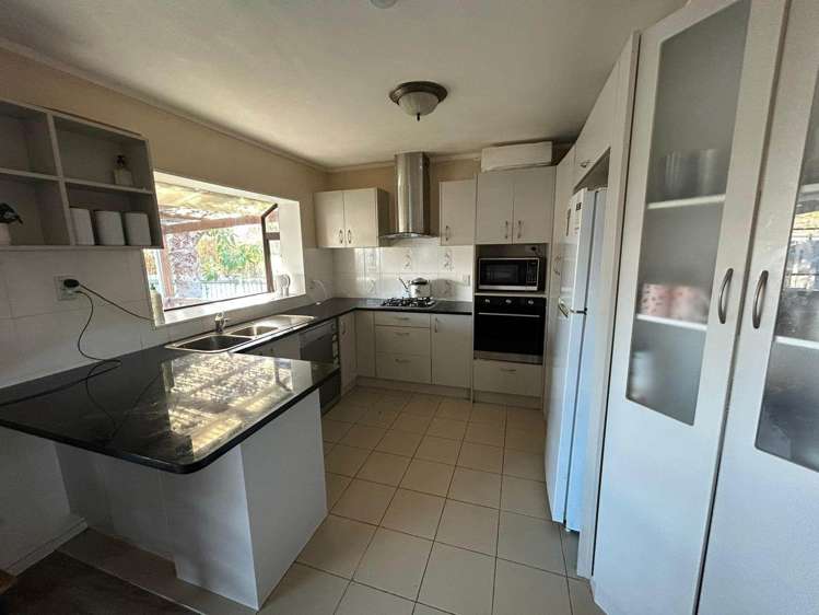 19 Serai Place Flat Bush_4