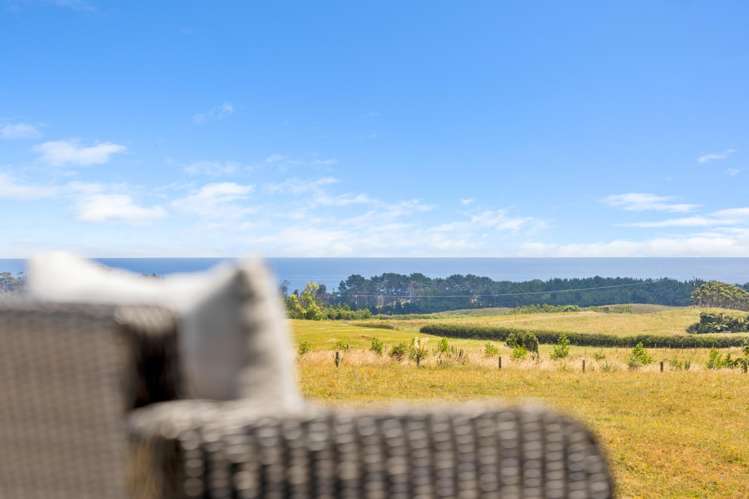 11 Leith Road Okato_26