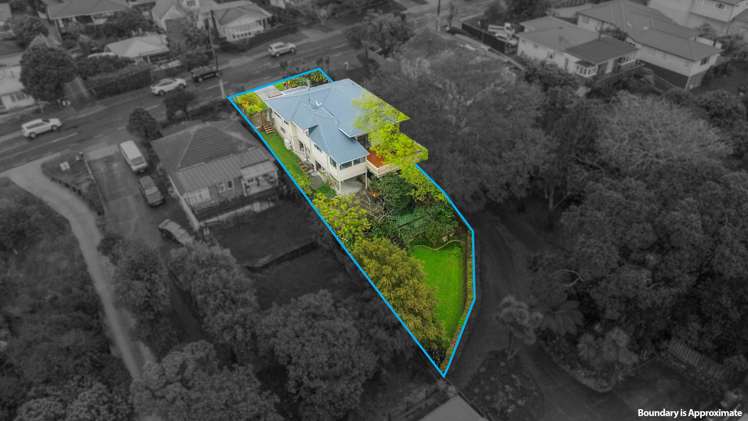 86 Beach Road Mellons Bay_2