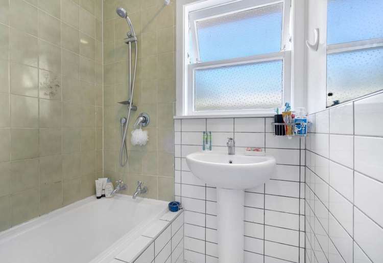 16A Beswick Place Birkdale_8