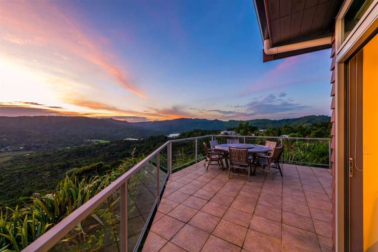 1 Lookout Drive Laingholm_5