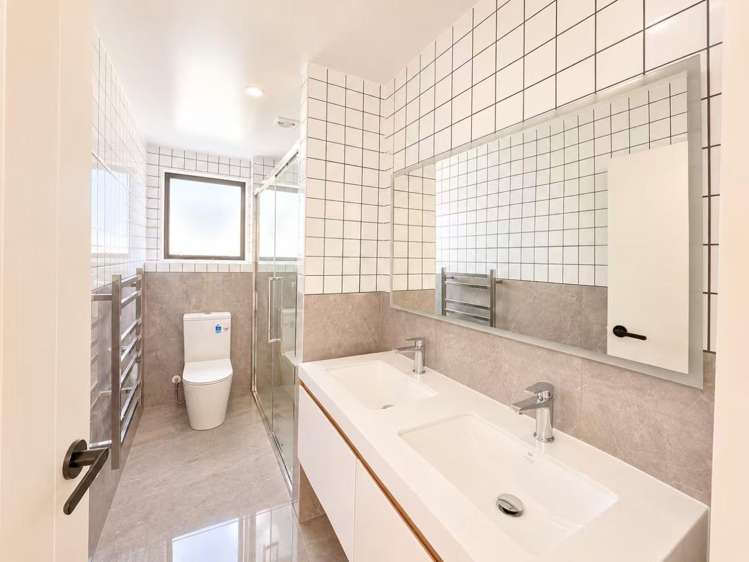 11E Rene Place 10698_13