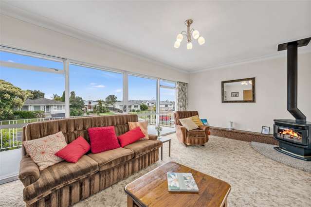 17 Larne Avenue Pakuranga Heights_2