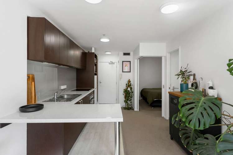 1f/18 Scotia Place City Centre_12
