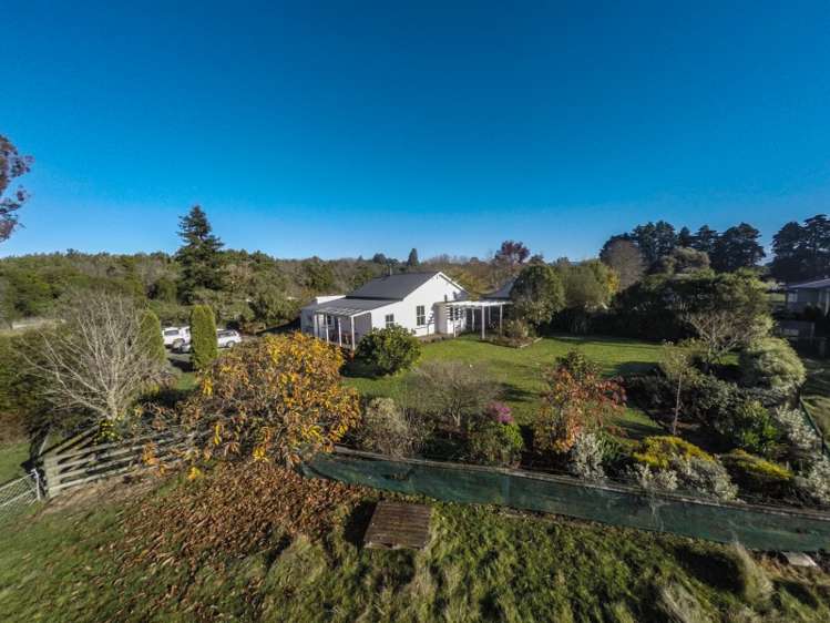 288 Cornwall Road Carterton_17