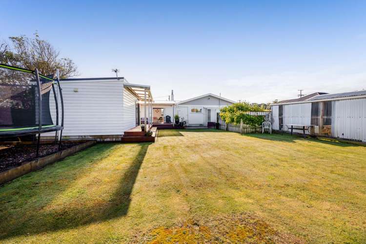 16 Karaka Street Hawera_35