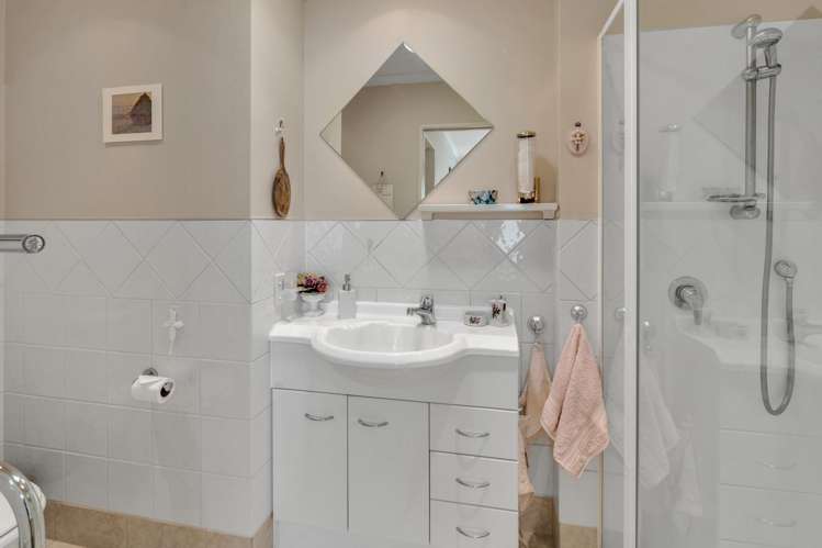 100 Howe Street Howick_13