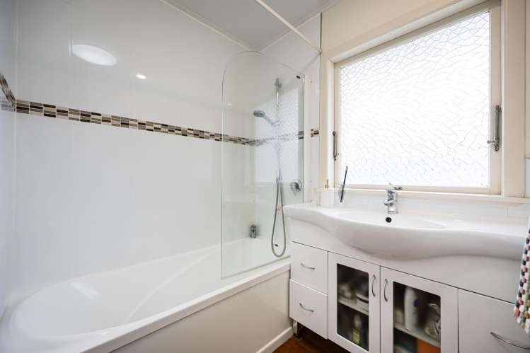 89 Aeroview Drive Beach Haven_13