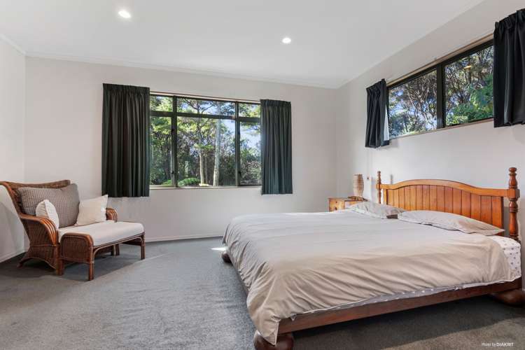 51 Staincross Street Green Bay_12