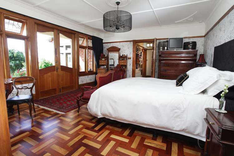 35 Pages Road Marchwiel_7