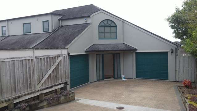 2/15 Quebec Road Milford_2