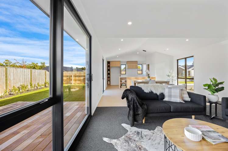 10 Plover Avenue Amberley_2