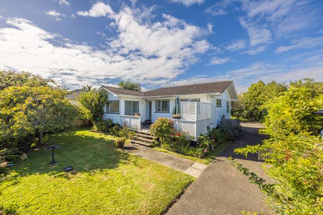 30 Matapouri Road Mangere Bridge_1