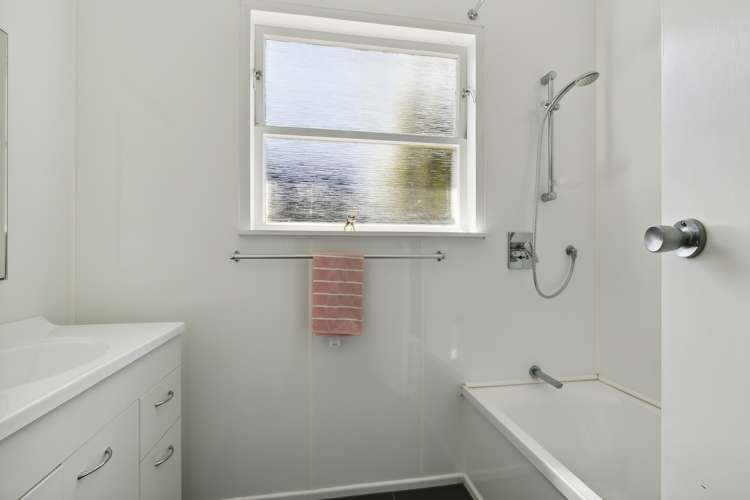 23 Griffiths Grove Newlands_10